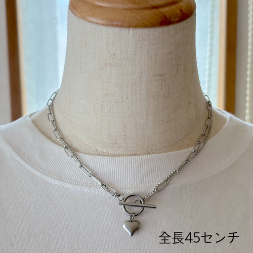 シルバーハートとマンテルのチェーンネックレス 流行り トレンド 大人