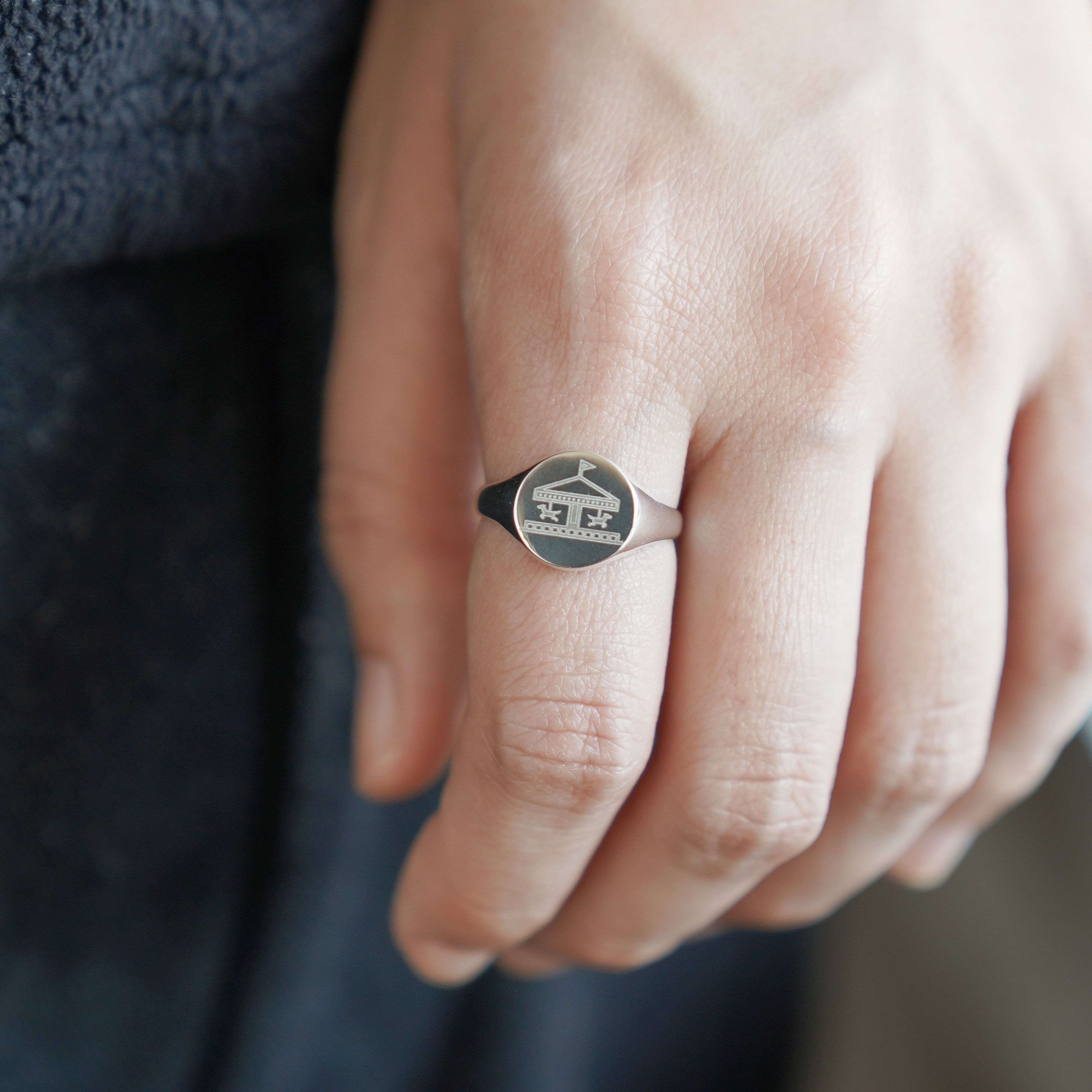 『Horse』Merry-go-round Signet RING / SV925 ≪送料無料≫