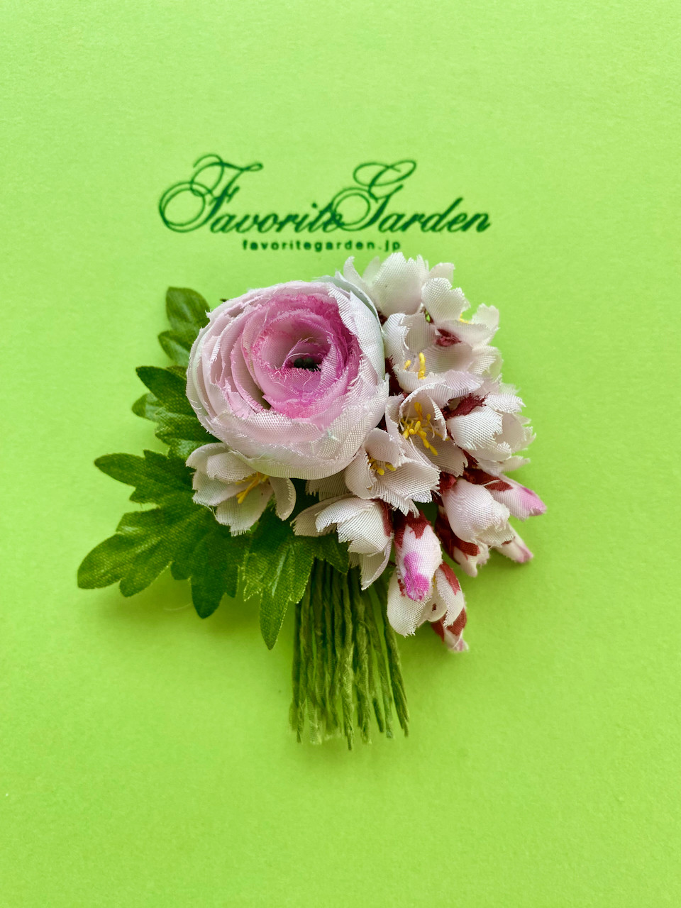 布花 桜とラナキュラスのコサージュ