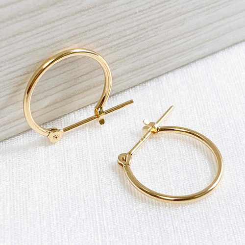 18金【1×13mm 定番フープピアス】イエローゴールド 刻印入 新品