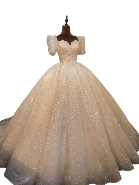 韓国風ビジューウエディングドレス　キラキラ　グリッターチュール　トレーン　オフホワイト 体重 　　