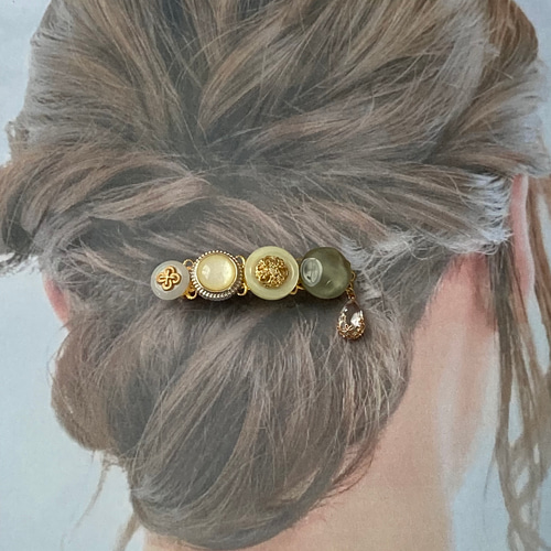ボタン バレッタ ヘアアクセサリー ハンドメイド レジン