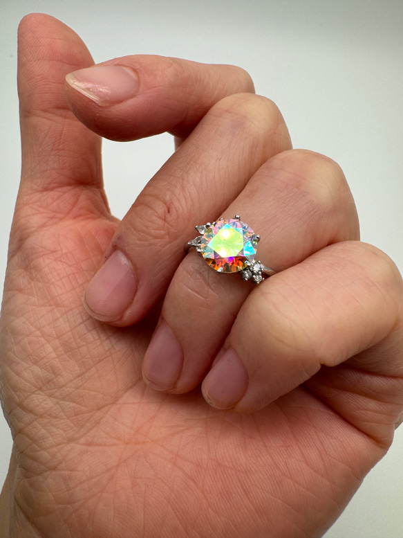 レインボーモアサナイトリング 約2カラット S925＋ホワイトゴールド