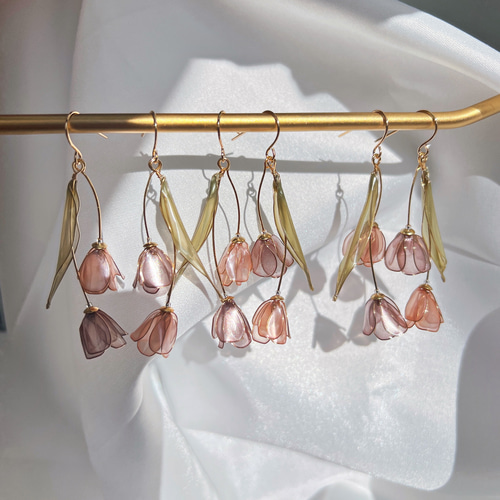 くすみチューリップ（フック）p1148 ピアス（フック・チェーン） Cuore