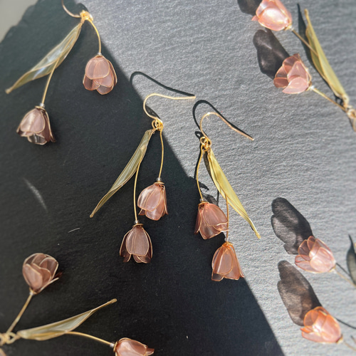 くすみチューリップ（フック）p1148 ピアス（フック・チェーン