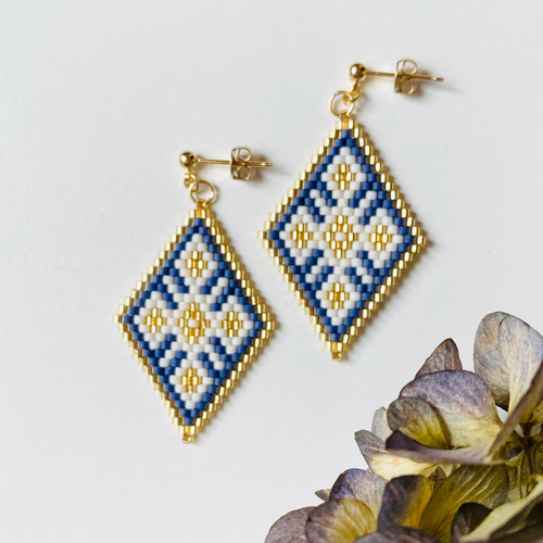 デリカビーズ デザイン柄 ひし形ピアス イヤリング アート 大人