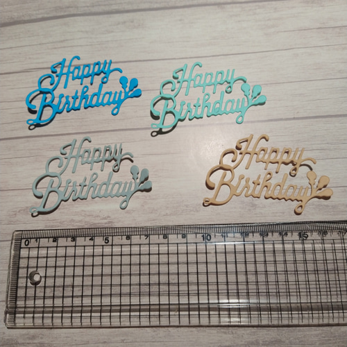 パステルカラー ハッピーバースデー 11色 11枚 ダイカット アルバム