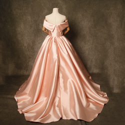 送料無料！カラードレス  オレンジ ピンク オフショルダー ファスナー 光沢サテン 滑らか ブライダル  憧れのドレス 3枚目の画像