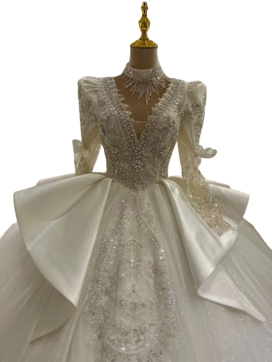 韓国風ビジューウエディングドレス　キラキラ　グリッターチュール　ロング丈　リボン半袖　オフホワイト
