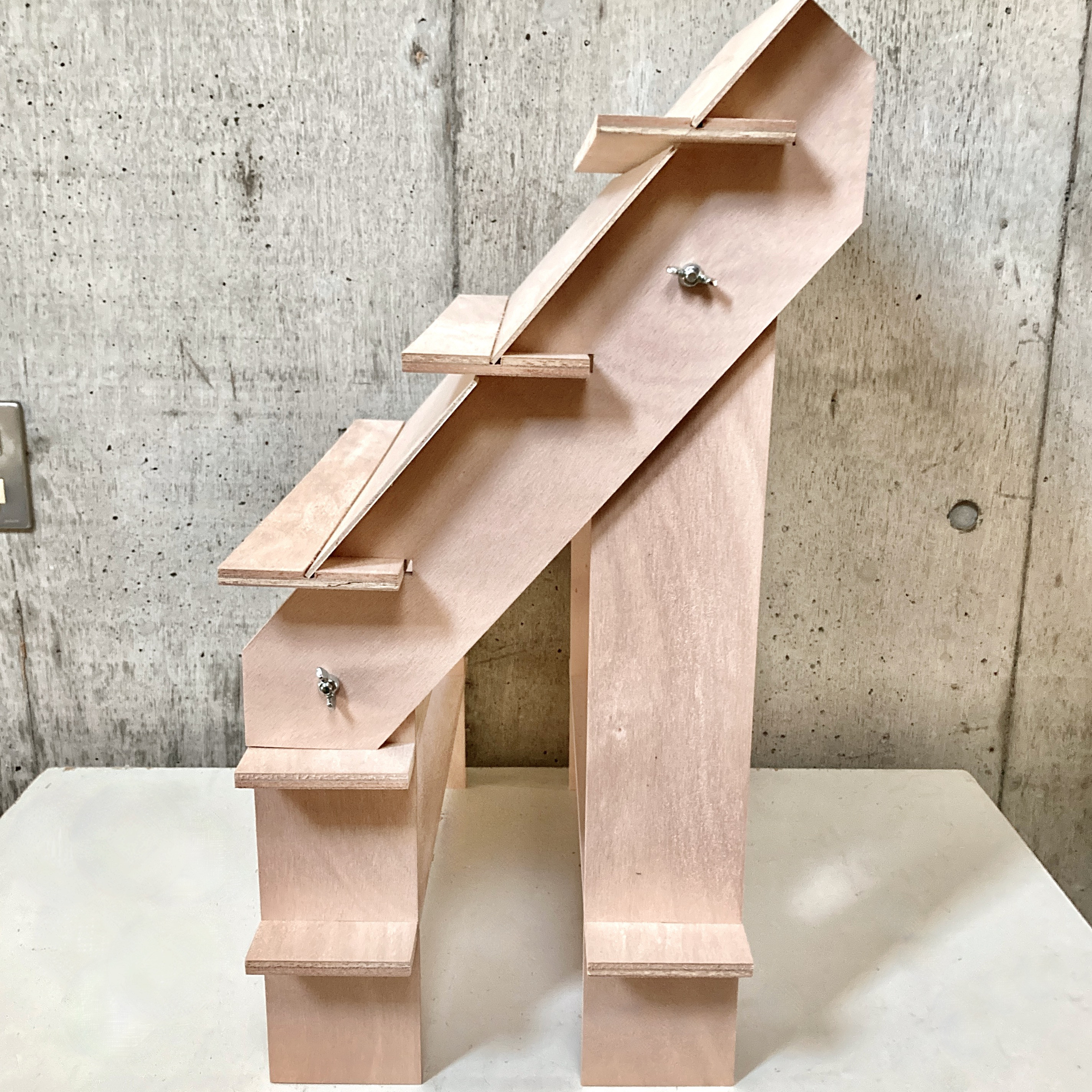 什器 ひな壇スリムアクセ5段/背面1段/50幅/普通合板〈上質材〉 3Way イベント什器 ディスプレイ 什器 什器 ひな壇スリムアクセ5段/背面1段/50幅/普通合板〈上質材〉 3Way イベント什器 ディスプレイ 什器