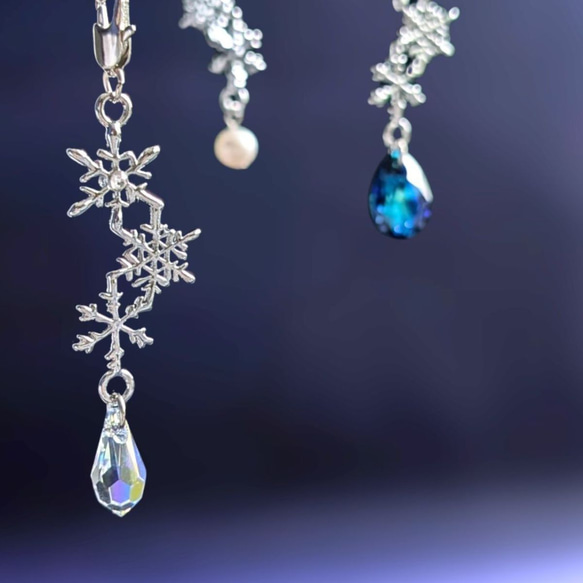 【3色】雪染めの空　本物の雪の結晶ネックレス・キーホルダー　淡水パール　BLUE　クリスタルガラス 5枚目の画像