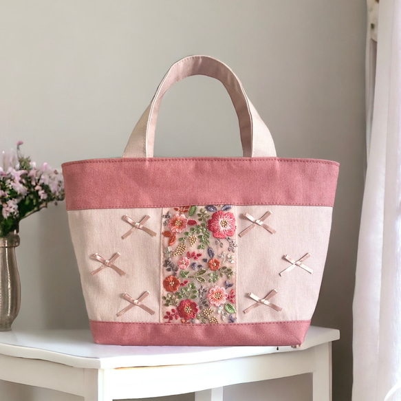 ミニリボン 桜カラー インド刺繍×帆布☆トートバッグ 2枚目の画像