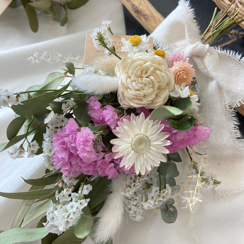 ホワイトソーラーフラワー×ピンクスターチス ドライフラワースワッグ