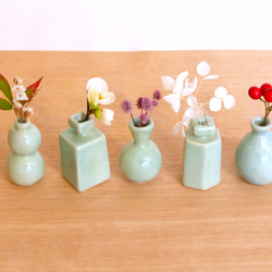 【小さな 花瓶 澄空色 単品】 陶器 小さい ミニチュア 高さ5㎝ 一輪挿し 花飾り 贈り物 ドライフラワー 14枚目の画像