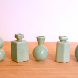 【小さな 花瓶 澄空色 単品】 陶器 小さい ミニチュア 高さ5㎝ 一輪挿し 花飾り 贈り物 ドライフラワー 3枚目の画像