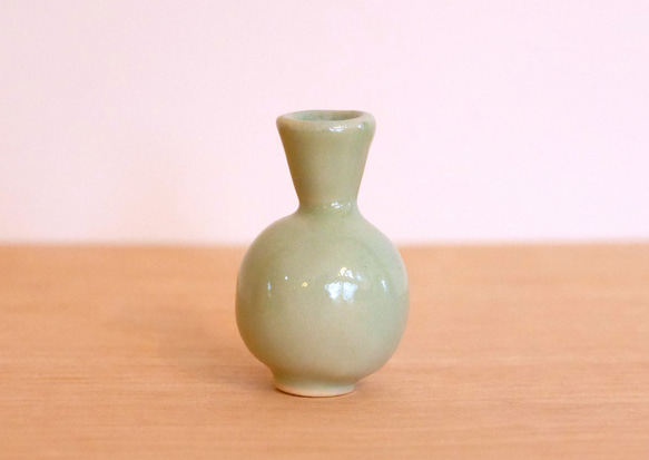 【小さな 花瓶 澄空色 単品】 陶器 小さい ミニチュア 高さ5㎝ 一輪挿し 花飾り 贈り物 ドライフラワー 11枚目の画像