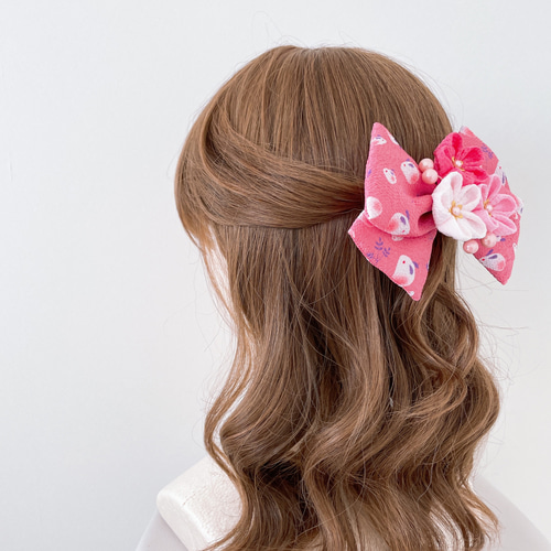 つまみ細工の髪飾り【ピンクうさぎのダブルリボン】成人式 振袖 卒業式