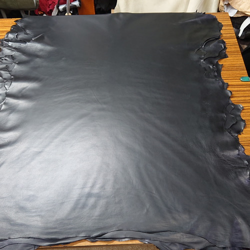 黒 レザー 本ラム 大きいサイズ 5LなみΩ