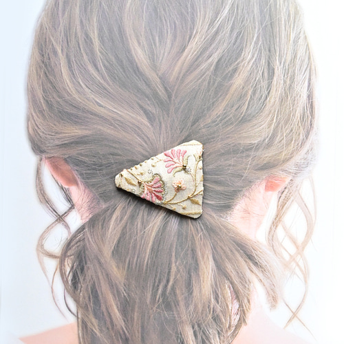 40種以上のリボンから選べるオーダーメイド】あなただけの三角ぱっちん