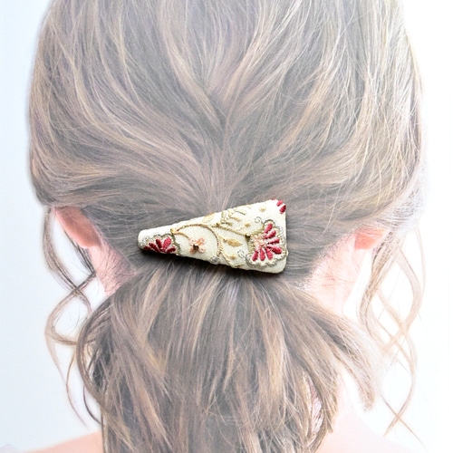 40種以上のリボンから選べるオーダーメイド】あなただけの三角ぱっちん