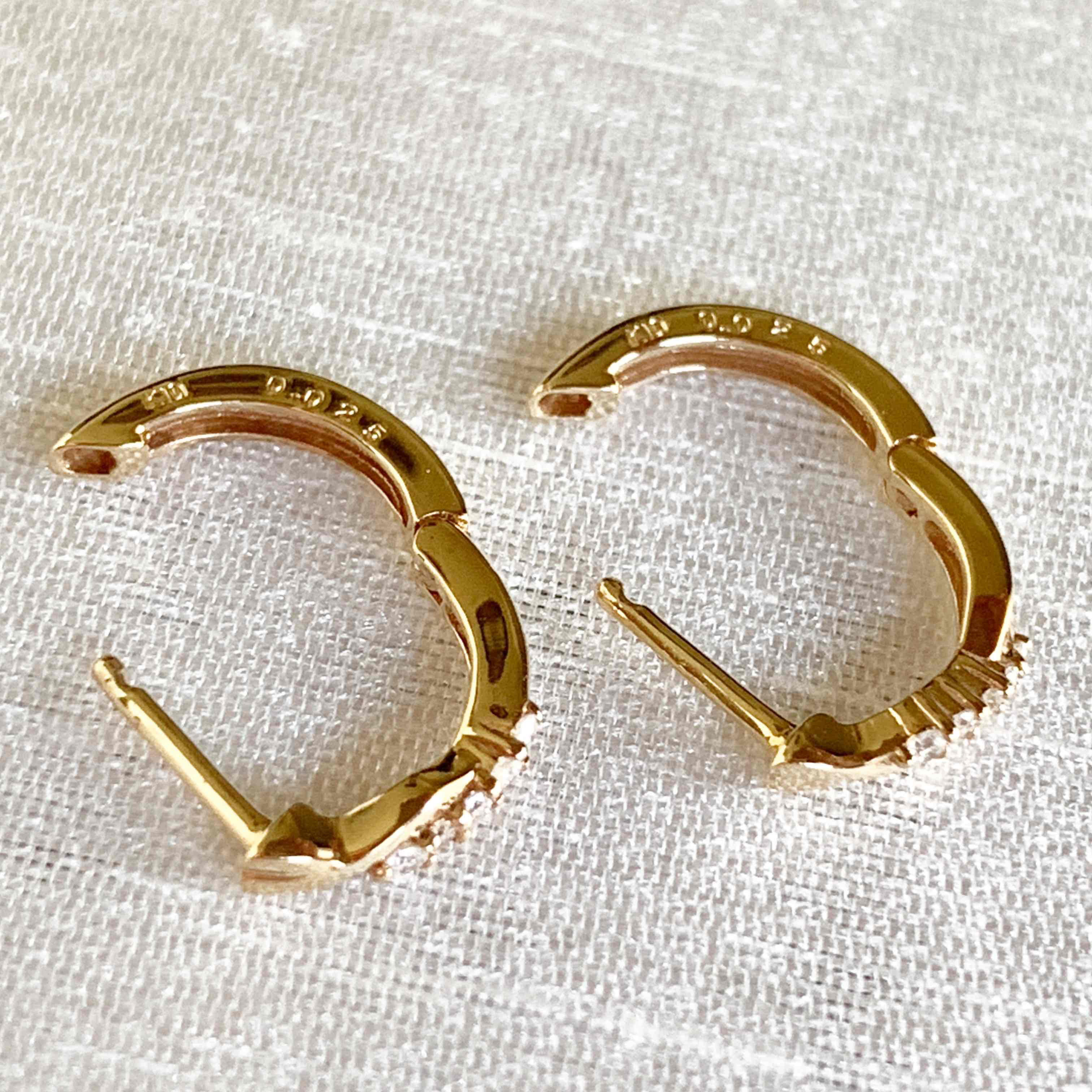 【天然ダイヤモンド 中折れねじりフープピアス】Yゴールド K10刻印入 新品！