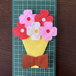 花束　花　ブーケ　折り紙　壁飾り 2枚目の画像