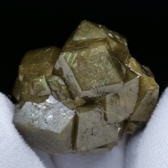 鉱物 標本 灰鉄柘榴石 結晶 原石】中国 内モンゴル アンドラ