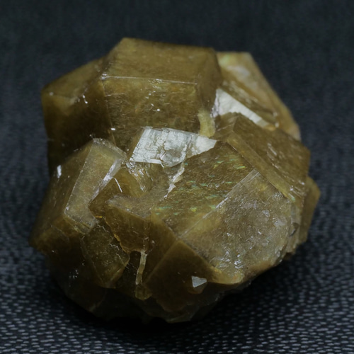 鉱物 標本 灰鉄柘榴石 結晶 原石】中国 内モンゴル アンドラ