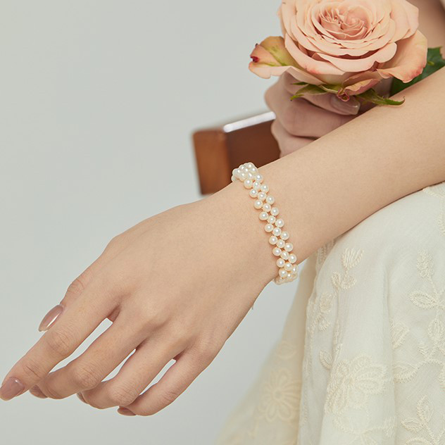 淡水パールのブレスレット　バングル　シルバー　真珠　淡水真珠 パール　6月の誕生石 夏の誕生石