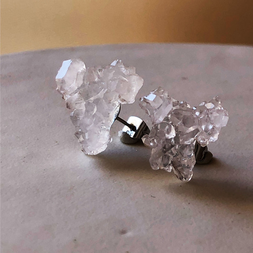 一点もの】 クラスター水晶 ピアス 原石 鉱物 天然石 金属アレルギー 