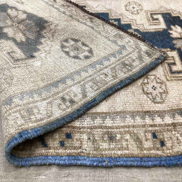 手織りトルコ絨毯 82x56cm ヴィンテージラグ 7枚目の画像