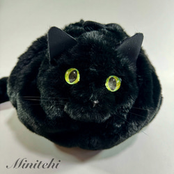 ぬいぐるみみたいな 香箱座りの黒猫さん巾着バッグ　トート　ミニショルダー　ポシェット　黒ねこ　猫雑貨　猫グッズ　リアル　 10枚目の画像