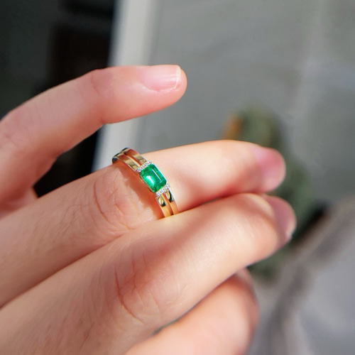 K18YG 天然ダイヤモンド付きエメラルドリング指輪18金0.4ct