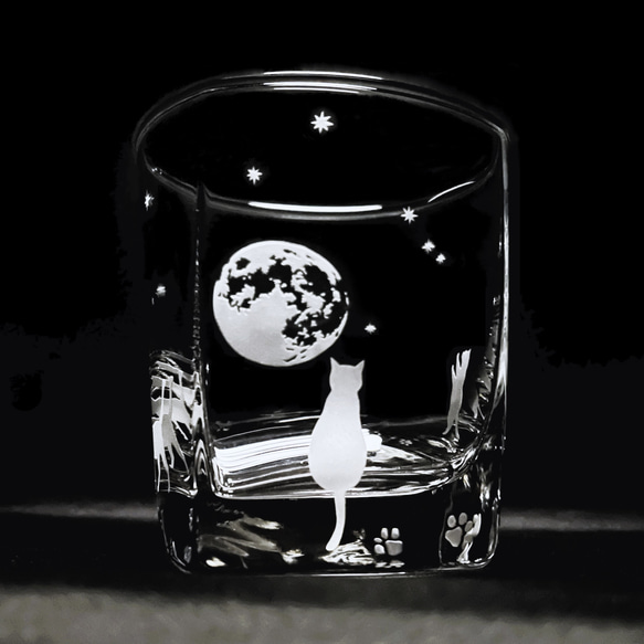 「満月夜空とお散歩猫」四角いロックグラス 7枚目の画像