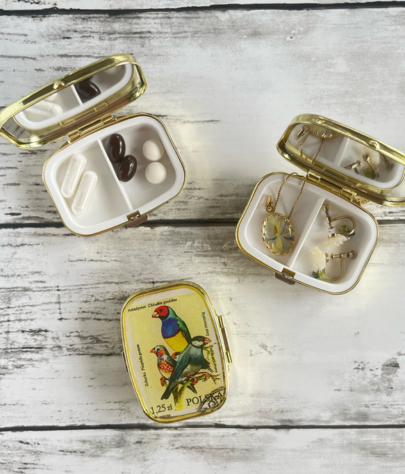 〔ピルケース〕おしゃれでかわいい！持ち運びしやすい外国切手のケース（ポーランド文鳥たち）ラッピング無料！プレゼントにも 2枚目の画像