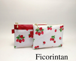 ミニポーチ　いちご柄　ラミネート　カード入れ / 小物入れ【受注製作】