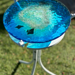 現物有り　マンタレイ　ハートのラグーン　 ガラスガラスサイドテーブル丸  カメ　 1枚目の画像