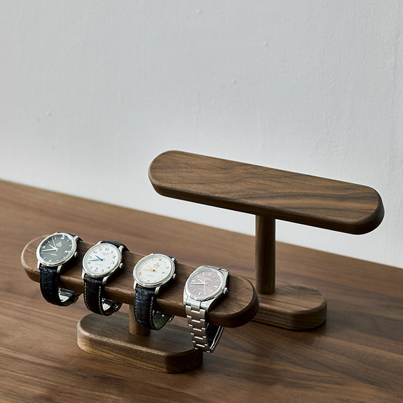 天然無垢材 ウォールナット 腕時計スタンド　ウォッチスタンド シングル用 1枚目の画像
