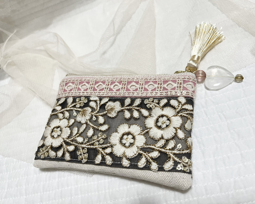 【リュンヌ】インド刺繍リボン・ミニポーチ(S) fa0e55f943aaa33688a0bb56504d5e