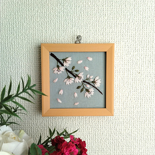 受注生産】☆2色から選べるフレーム付き 刺繍フレーム 桜 その他