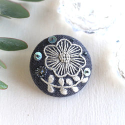 ★新作★ ハンドメイド　刺繍ブローチ　フラワーシャワー d851c4e710c141df6e2737a420ced1