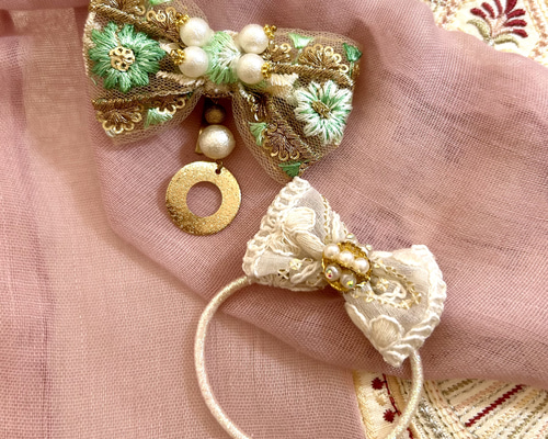 438» ◤お値下げ中◢インド刺繍リボン髪飾りセット ポニーフック