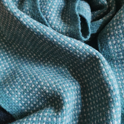 Carina による手織り | 50% ヤク、50% メリノウールの手織りスカーフ 2枚目の画像