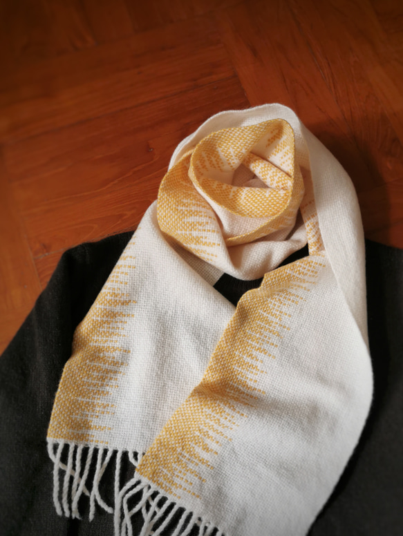 Carina による手織り | 50% ヤク、50% メリノウールの手織りスカーフ 8枚目の画像