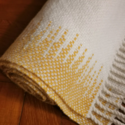 Carina による手織り | 50% ヤク、50% メリノウールの手織りスカーフ 4枚目の画像