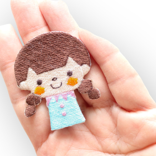 名入れできる 女の子のんちゃんの刺繍ワッペン＊おしゃれで可愛い刺繍