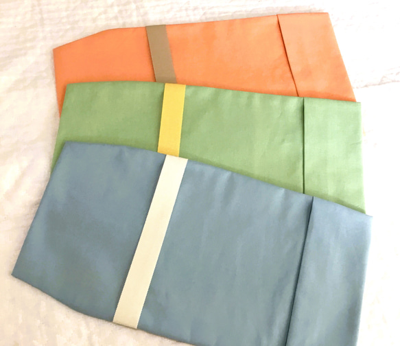 刺繍のブックカバー（単行本・ハードカバーサイズ）・シャーベットオレンジ 9枚目の画像
