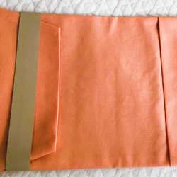 刺繍のブックカバー（単行本・ハードカバーサイズ）・シャーベットオレンジ 3枚目の画像