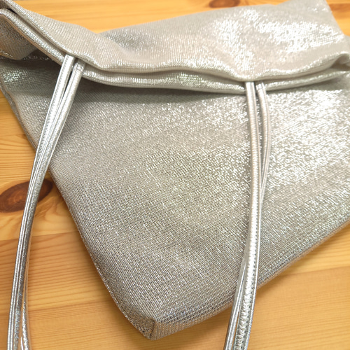 とにかく軽い！A4が入るおとなのトートバッグM◇ラメメッシュ