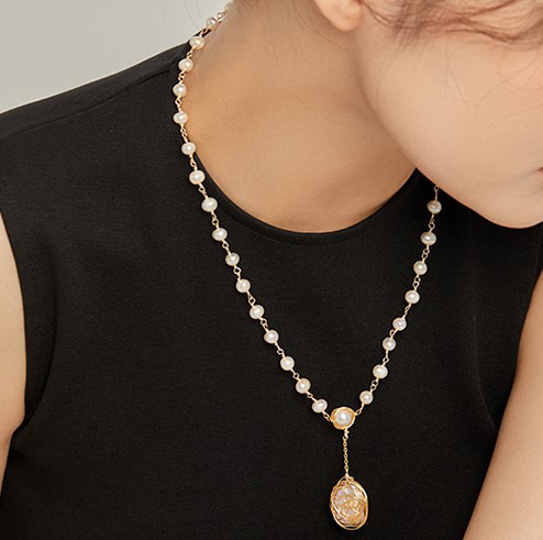 淡水パールのネックレス　真珠　白蝶貝殻　淡水真珠　淡水パール　パール　6月の誕生石 夏の誕生石2024